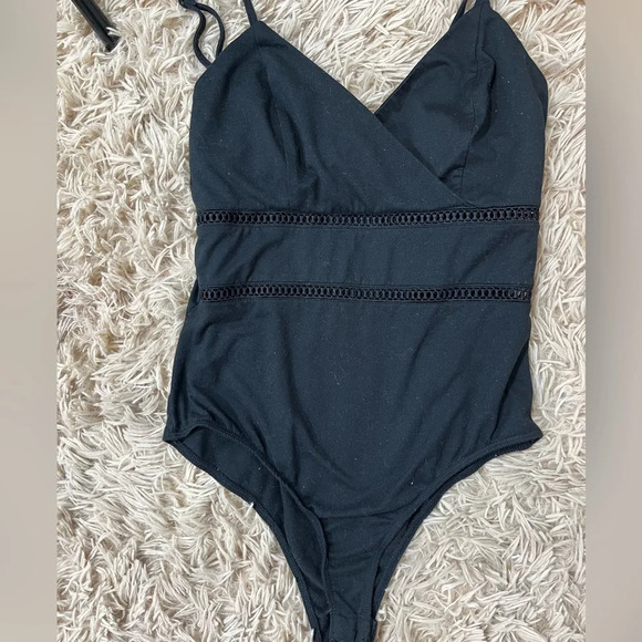 Thong bodysuit - Picture 2 of 2